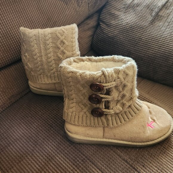 Womens Size 8 Breast Cancer Winter Boots - Picture 4 of 5